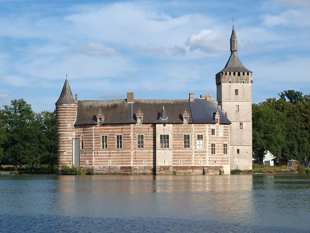 Kasteel van Horst (westflank) - zomerdag 02 — Holsbeek