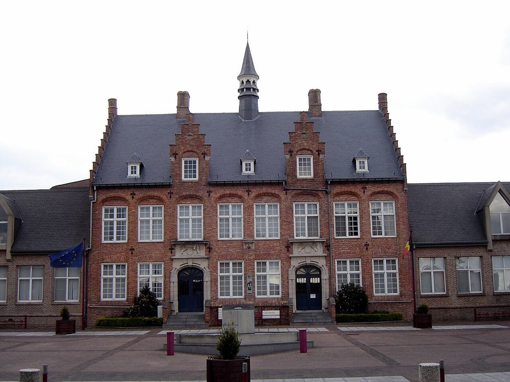 Zonnebeke - Town hall 1