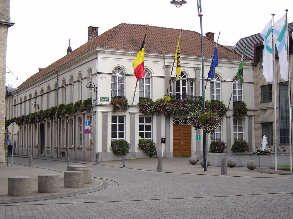 Hamme - Town hall 1