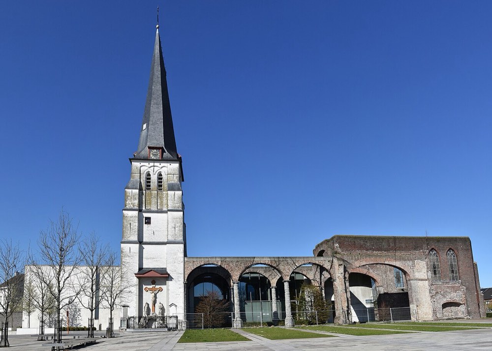 Waarschoot Sint-Ghislenuskerk erfgoed 33247 24-03-2019 14-46-021 — Lievegem