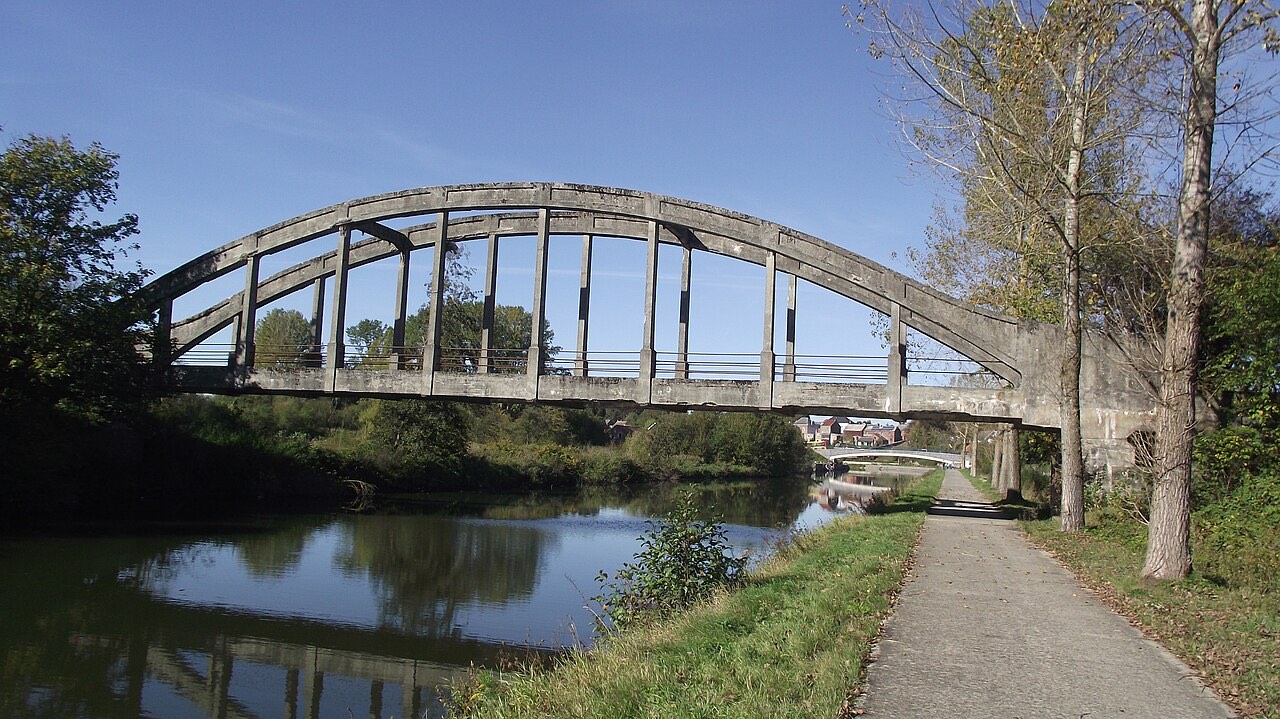 NMVB brug over de Samber in Solre-sur-Sambre — Merbes-le-Château