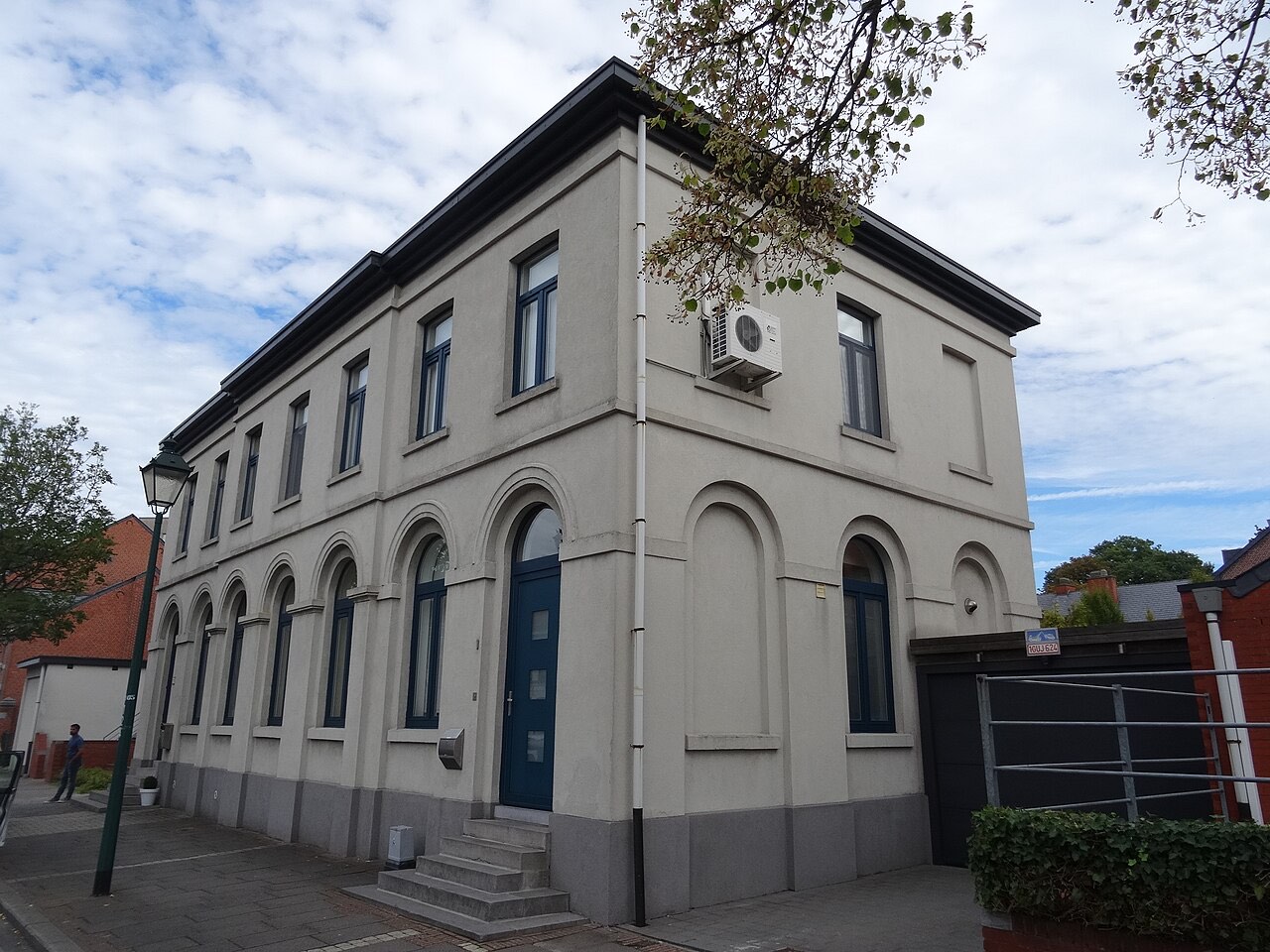 Gebouw, breedhuis, Kolonel Van Heesbekestraat 1-3, Leopoldsburg