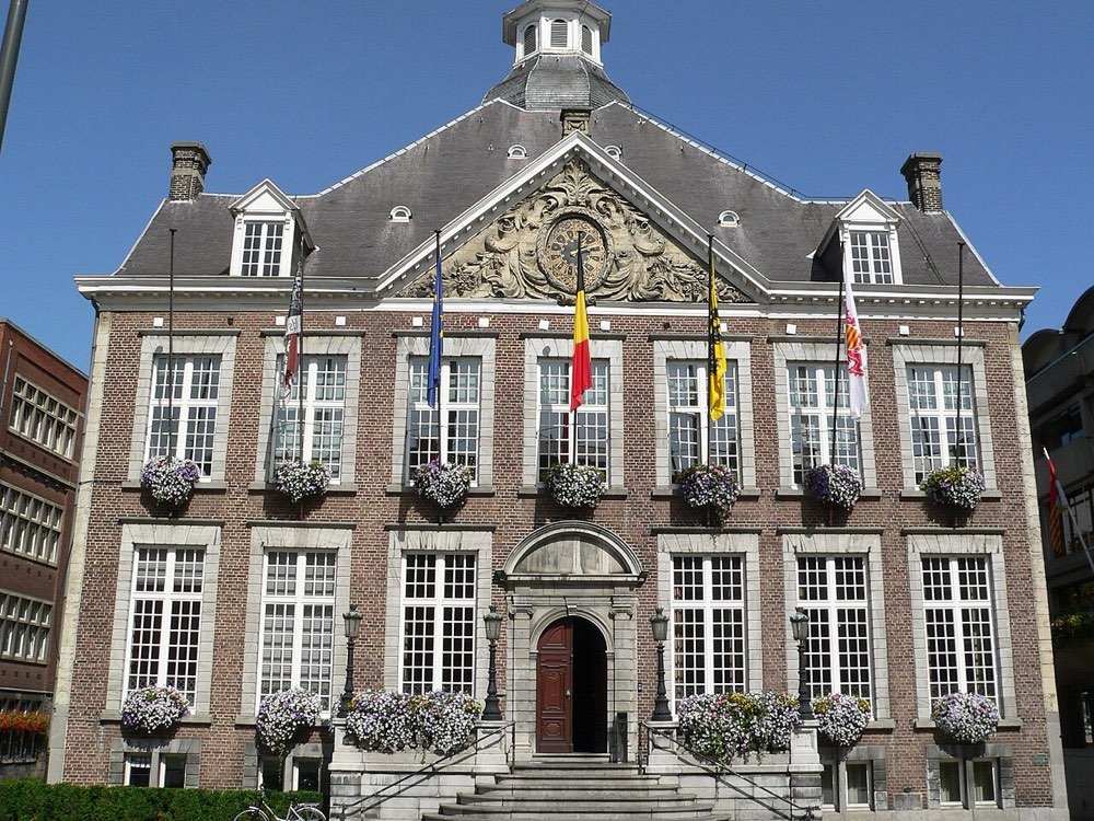 Hasselt-Rathaus-20060906