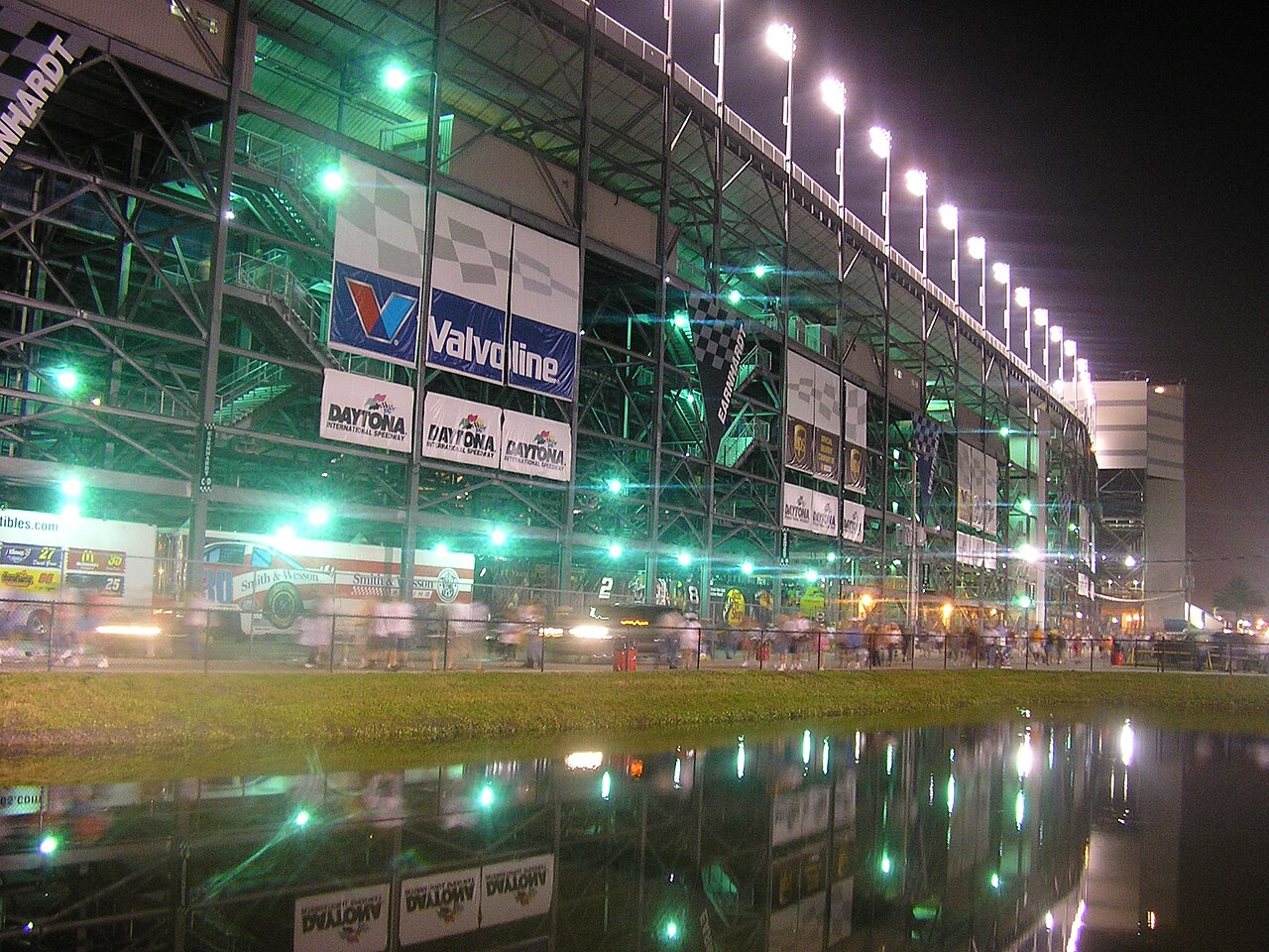 Daytona-International-Speedway-June-30-2005-Night