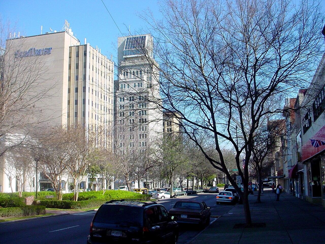 Augusta Georgia Broad Street Lamar Building